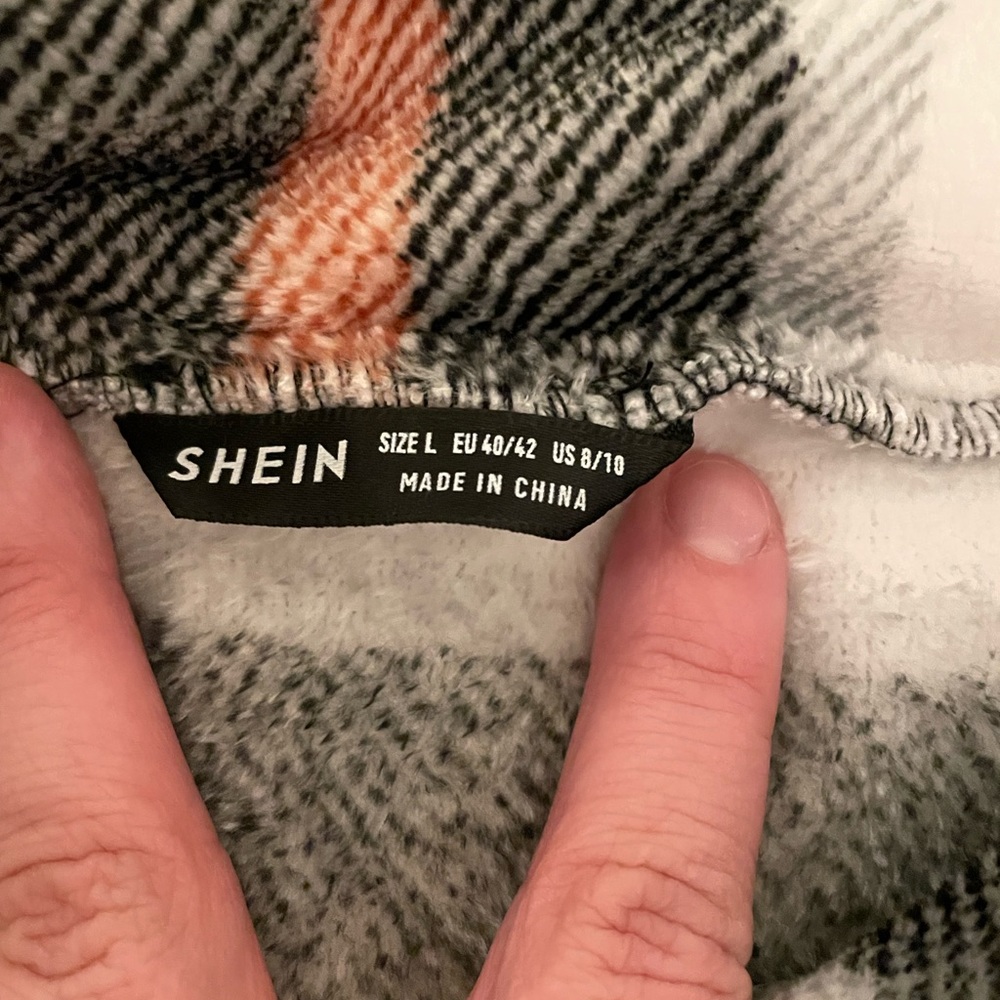 Fleece shacket - Picture 3 of 3